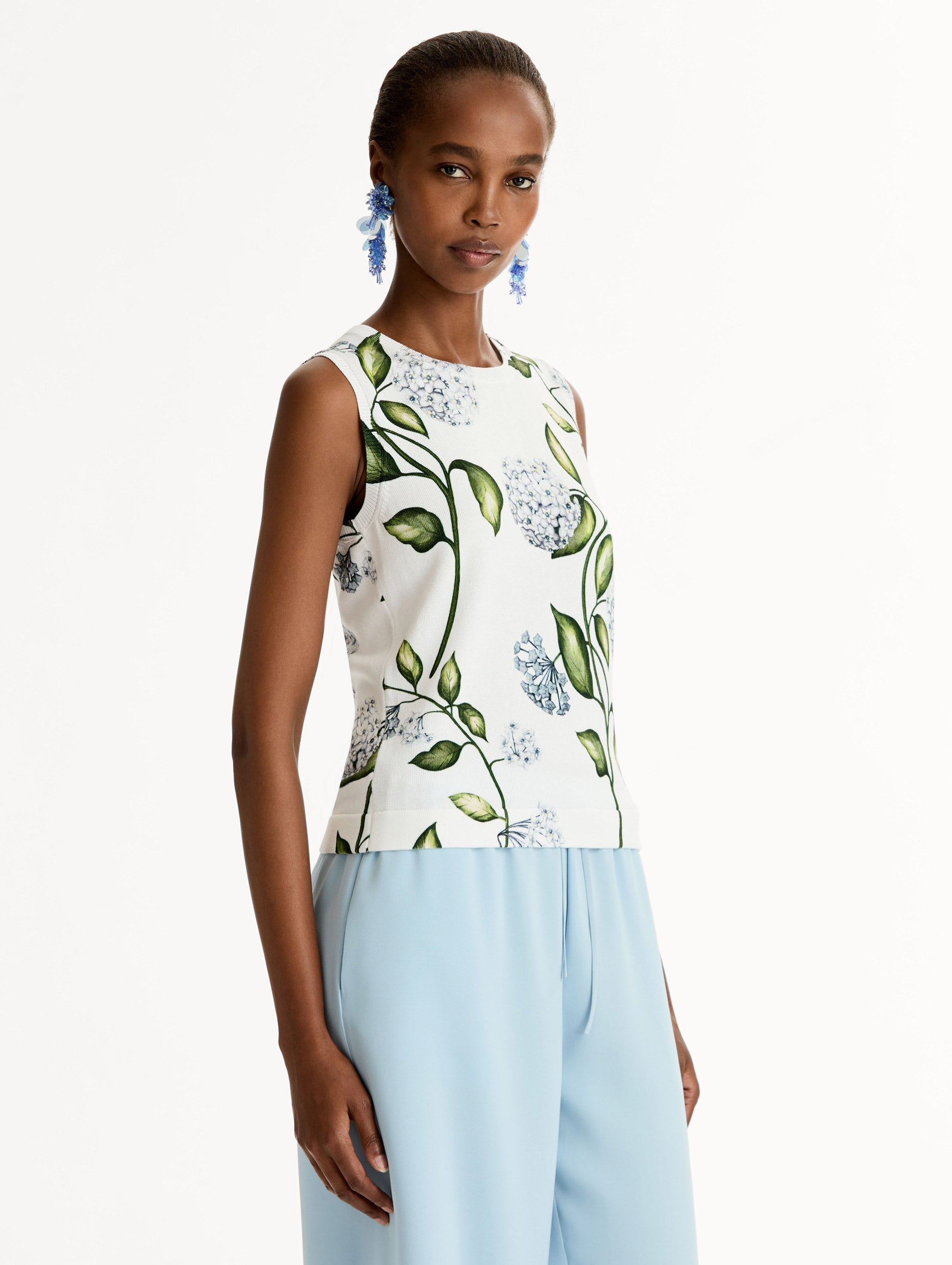 Classic ribbed-knit tank printed with the Porcelain Flower motif. Crew neckline and banded trim, sleeveless. Side View. 