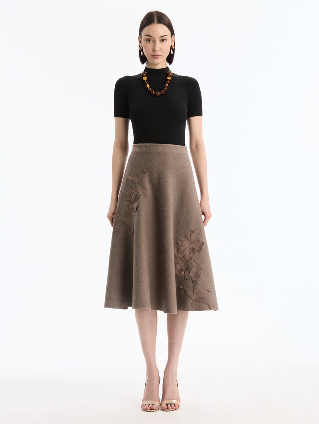 Hibiscus Embroidered Knit Skirt