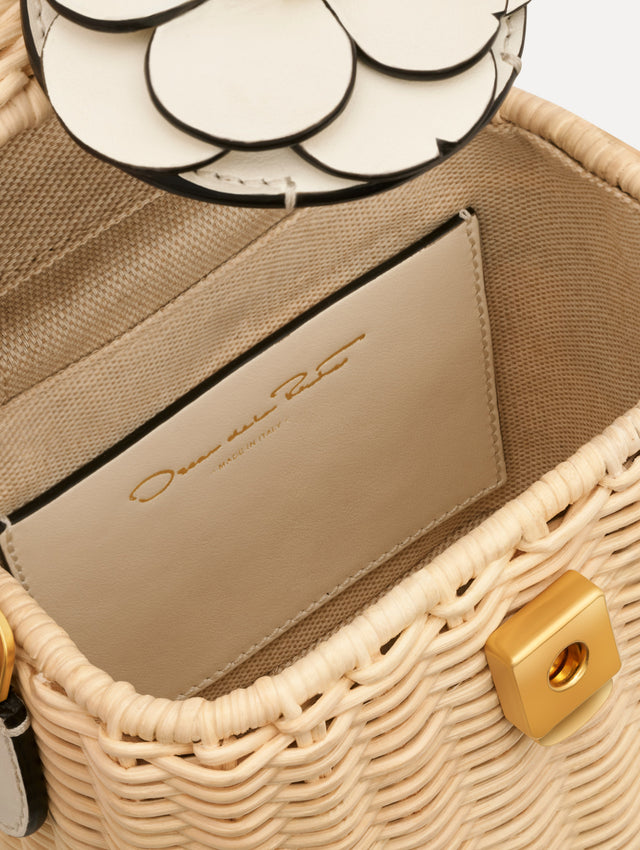 The Alibi in Wicker in White. Detail View.