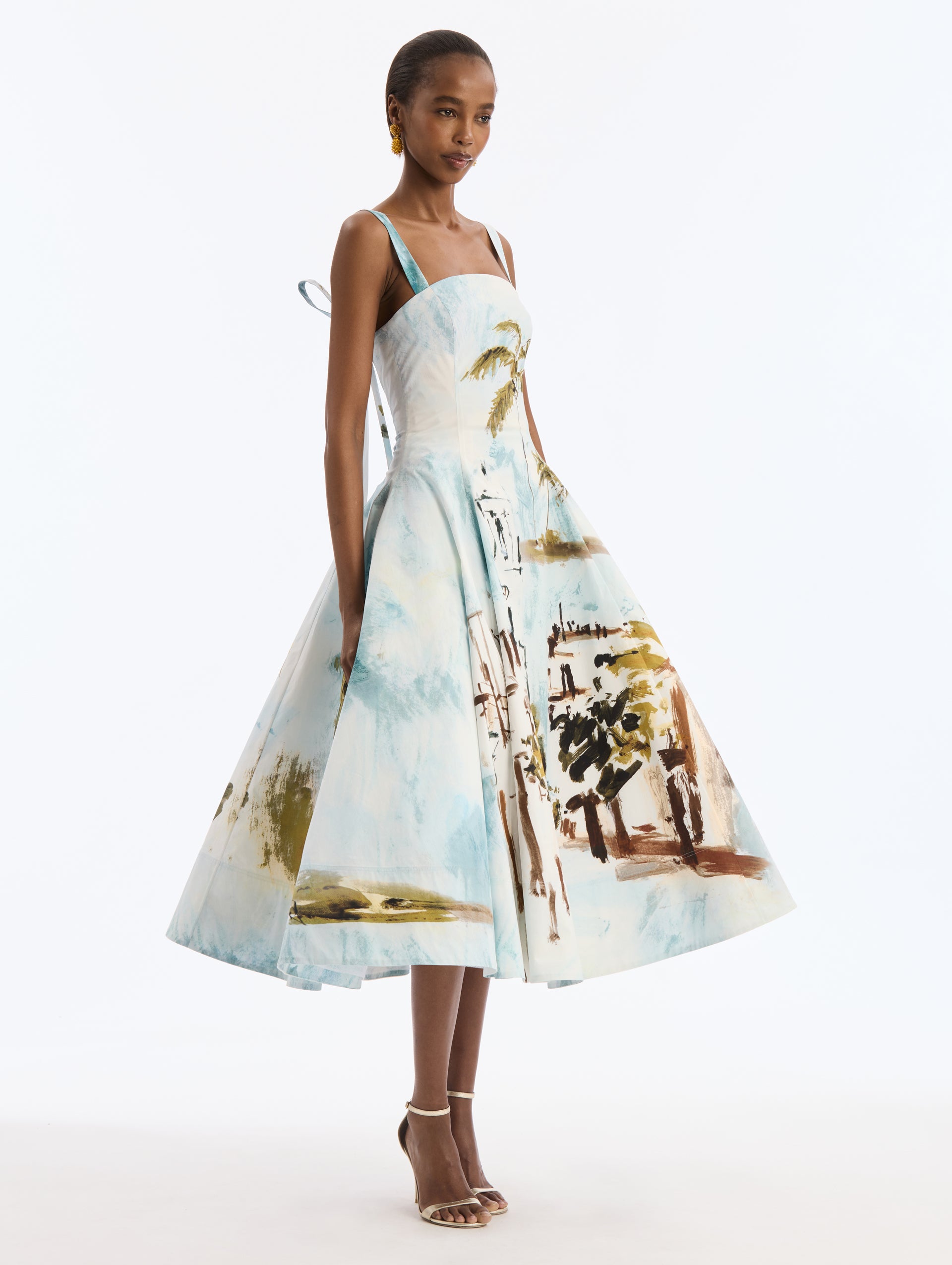 Cotton Poplin Sleeveless Midi Dress with Dominican Landscape Print. Side View.