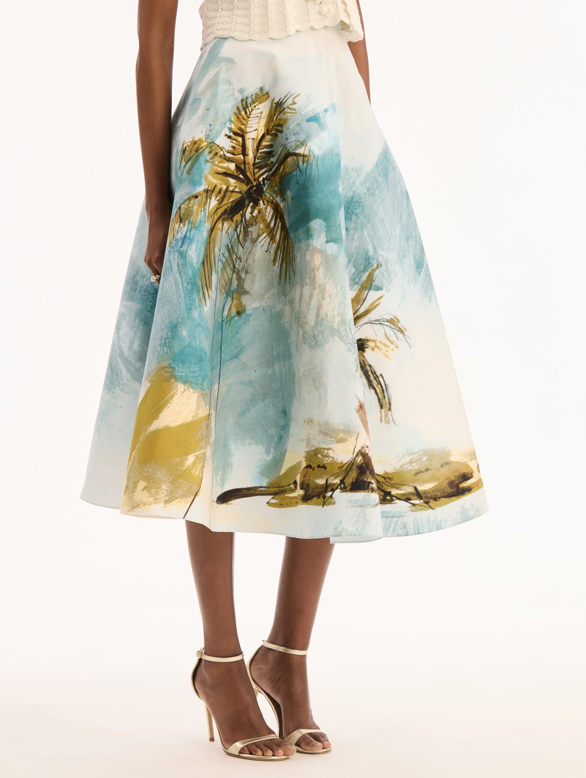 Cotton Poplin Midi Skirt with Palm Tree Print. Side View. 