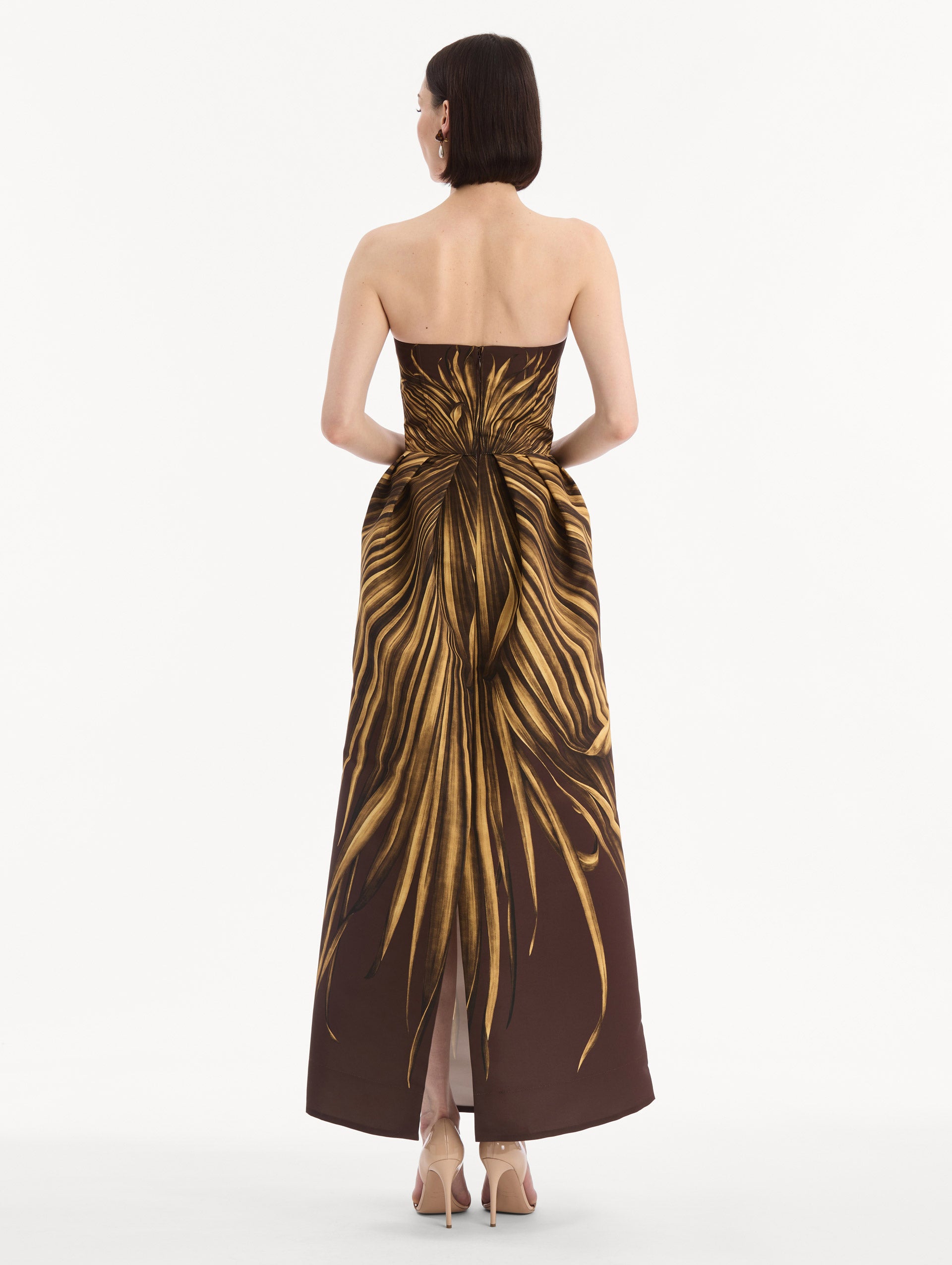 oscar de la renta brown dress Palm Faille Sleeveless Bustier Gown - ANDREA-AND-LEO-COUTURE 1990s Fashion | 90s Color:Royal blue A reflection of Oscar