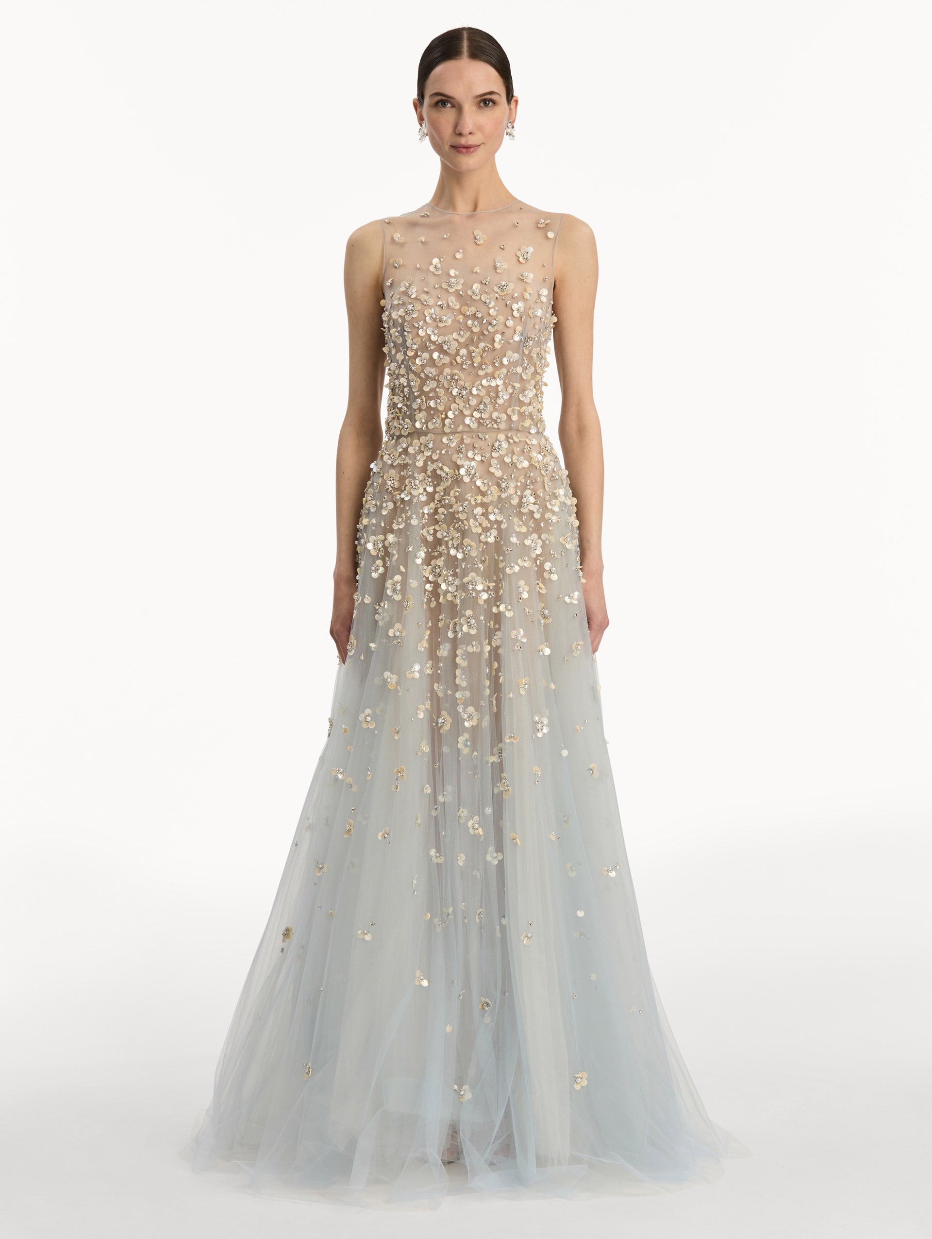Oscar de La Renta Mother-of-Pearl Embroidered Illusion Gown - Red Oscar de La Renta Mother-of-Pearl Embroidered Illusion Gown - Red