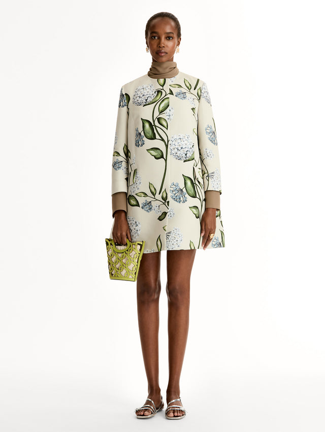 Green Oscar Chain-Link Leather Mini Tote with beige canvas lining and interlinking O motifs. Zoom View.