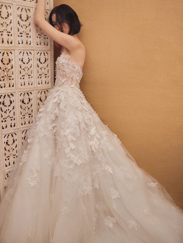 Bridal Fall 2024 Bridal Fall 2024