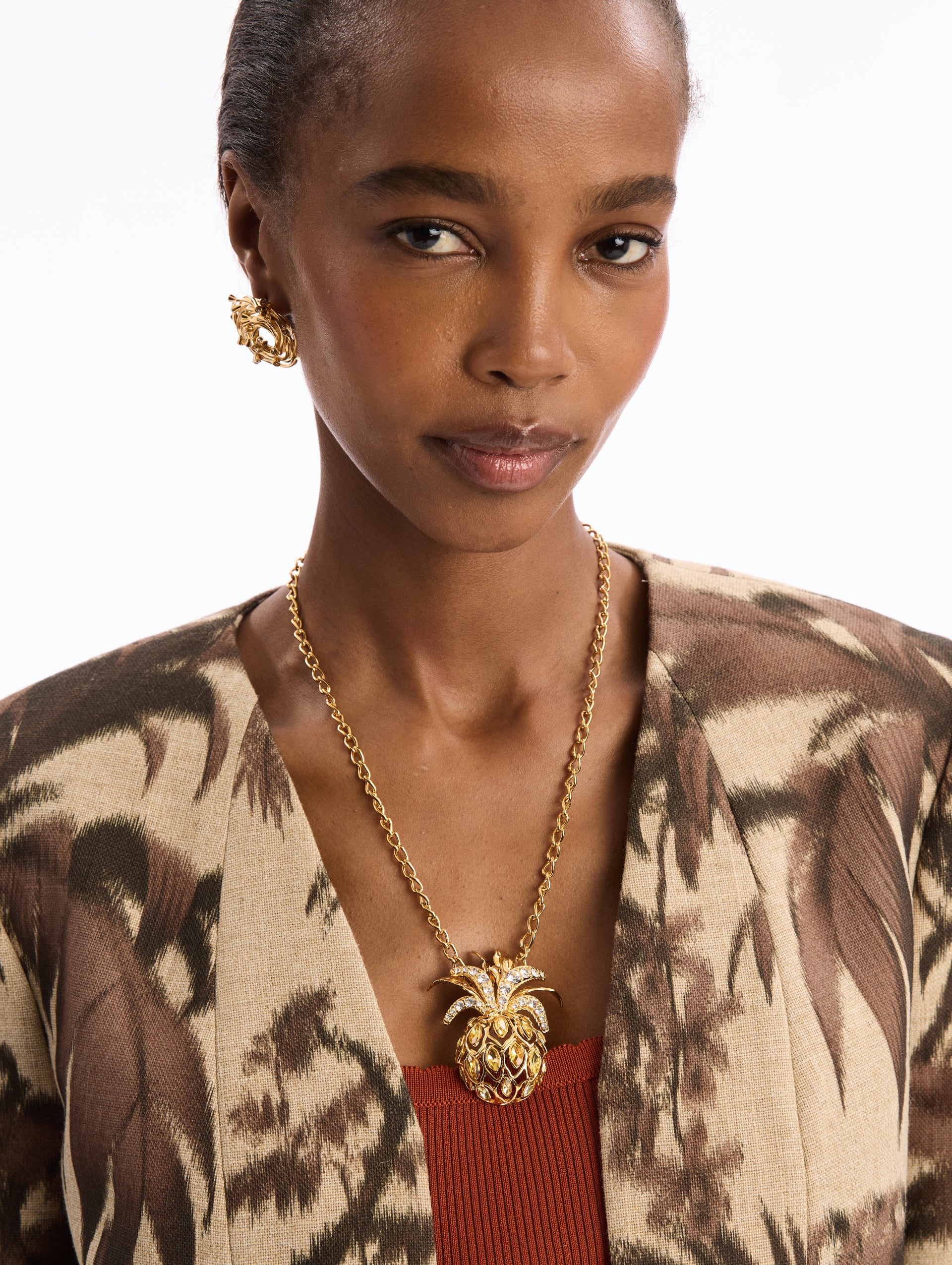 Golden Pineapple Pendant Necklace with Gold Chain