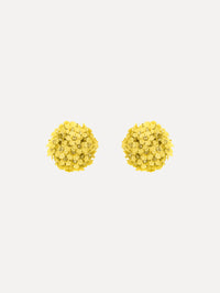 The image depicts flower pompom small earrings. Front view.