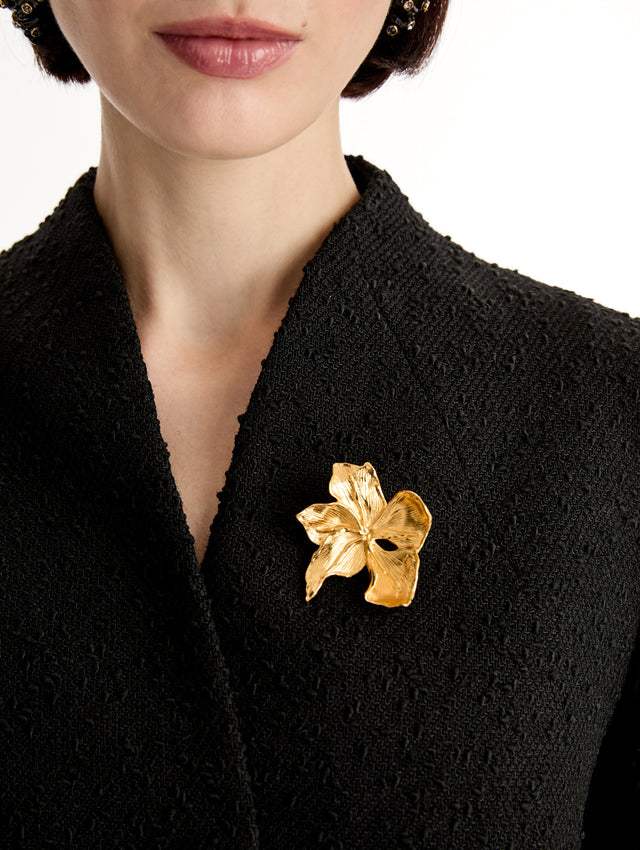 Gold Enamel Cyclamen Brooch with sculpted petal detailing. Front View.
